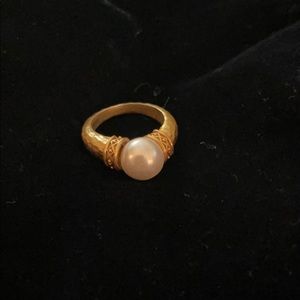 Julie Vos Pearl Ring